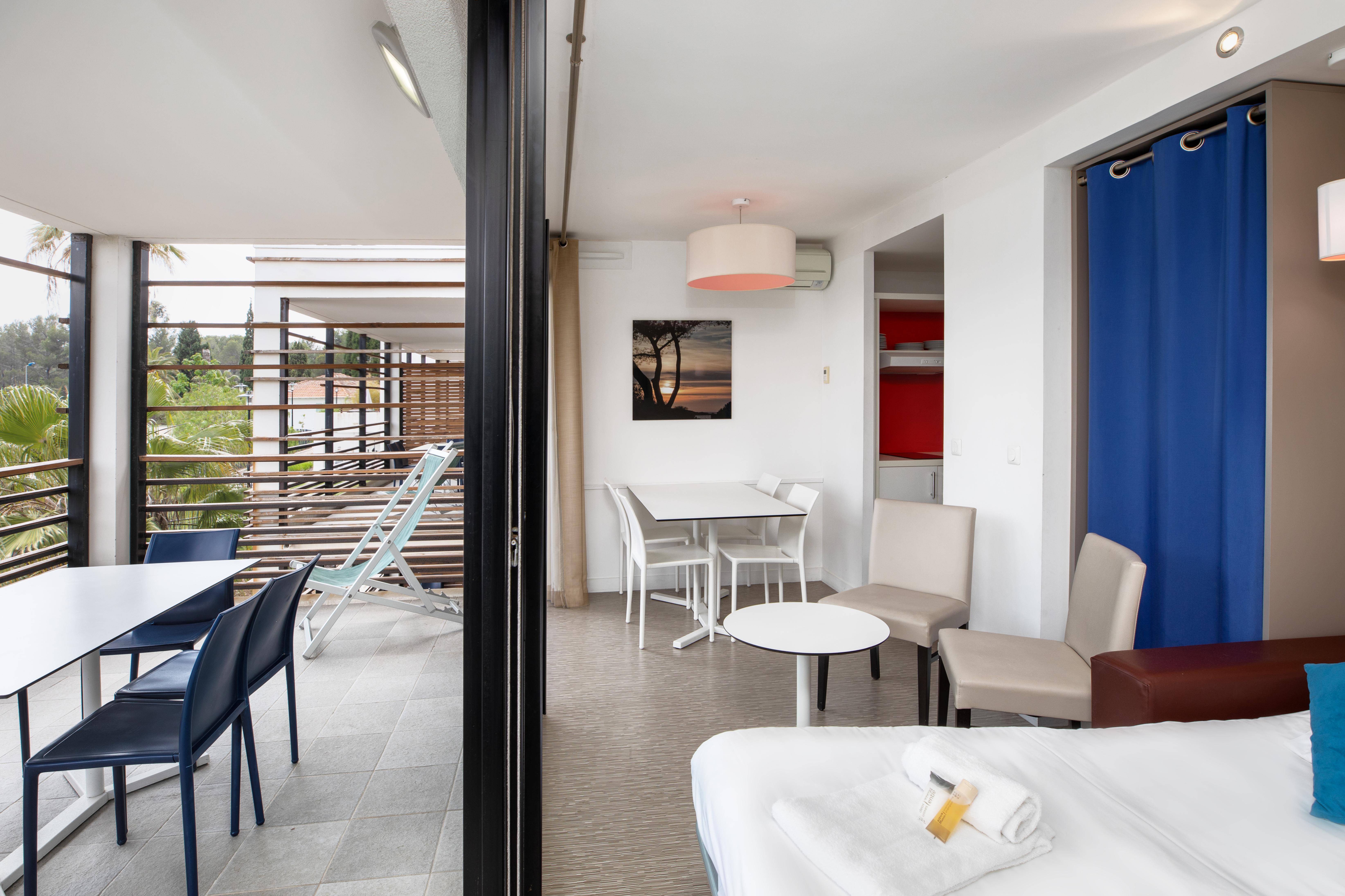 Hotel Sowell Family Riviera Saint-Raphaël Exterior foto